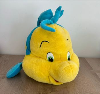 Peluche polochon la petite sirène parfait état