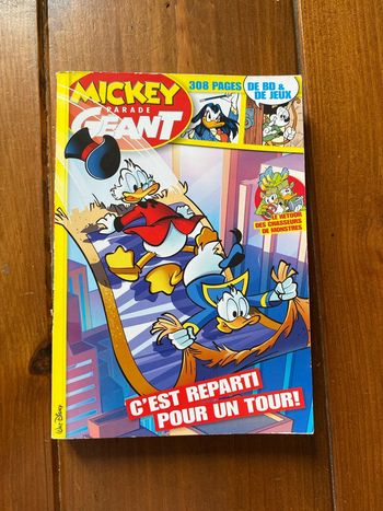 Mickey Parade Géant Disney