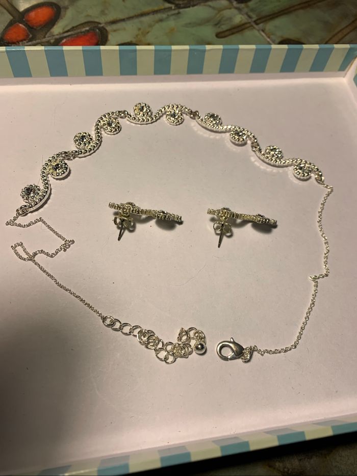 Collier et boucles d’oreilles strass - photo numéro 8