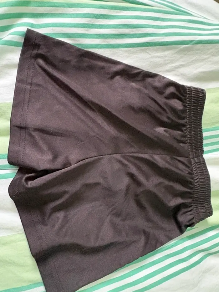 Lot vêtements de sport - photo numéro 4