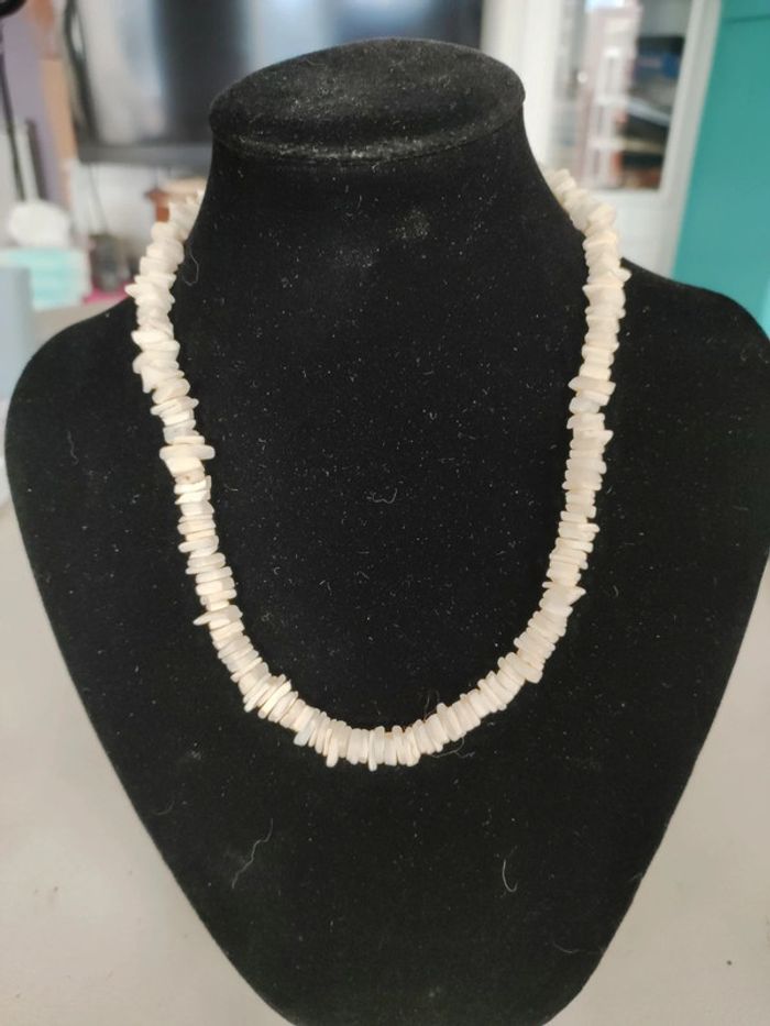 Collier corail blanc - photo numéro 2