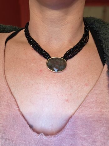 Collier en pierre