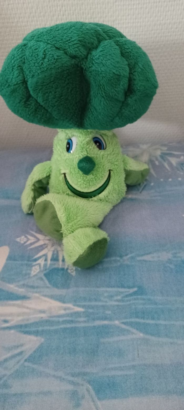 Très jolie petite peluche brocoli - photo numéro 3