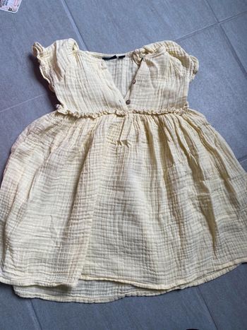 Robe jaune