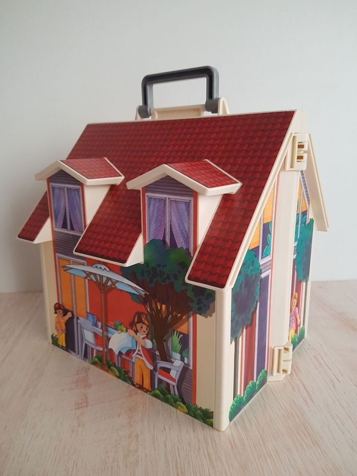 Maison transportable avec famille et accessoires Playmobil - photo numéro 10