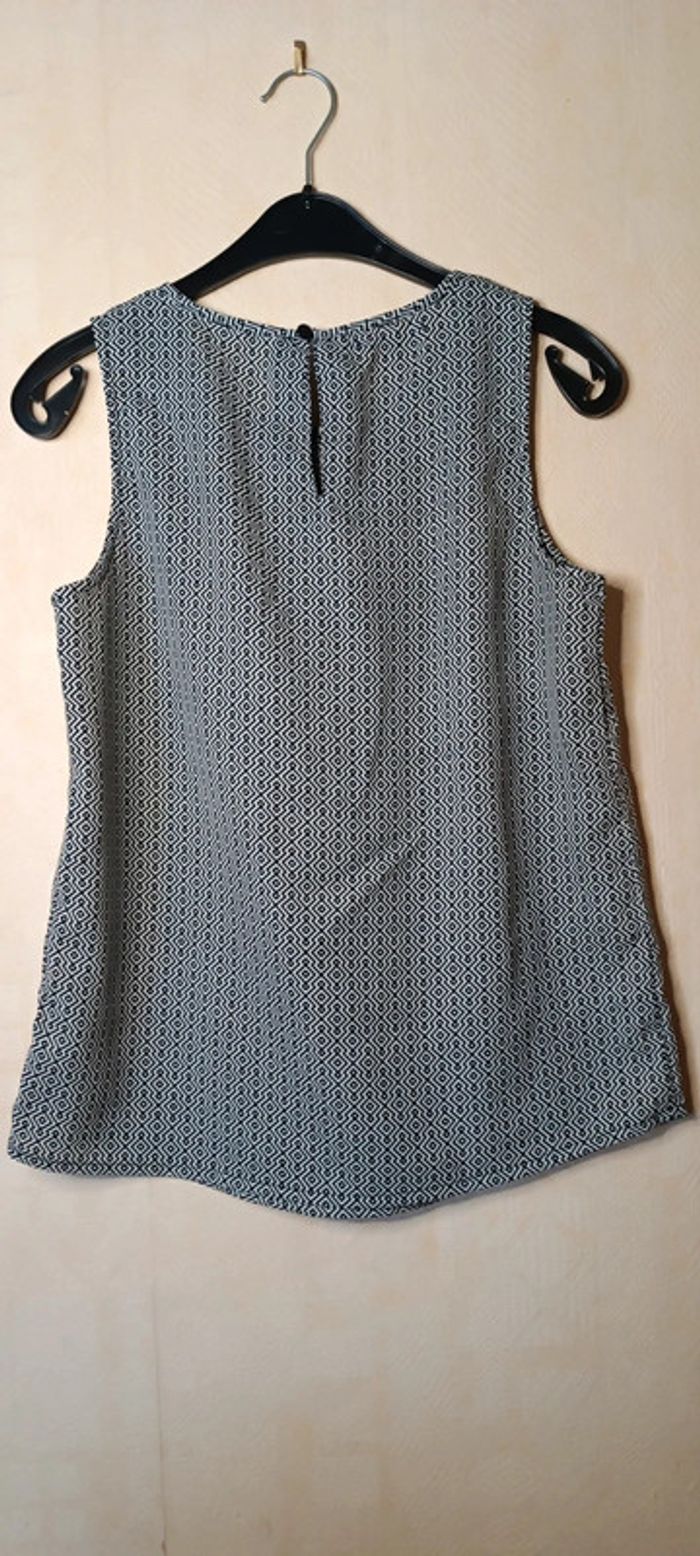Haut sans manche noir et blanc - photo numéro 2