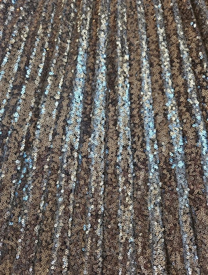 Jupe longue 
Remplie de sequins argentés - photo numéro 2