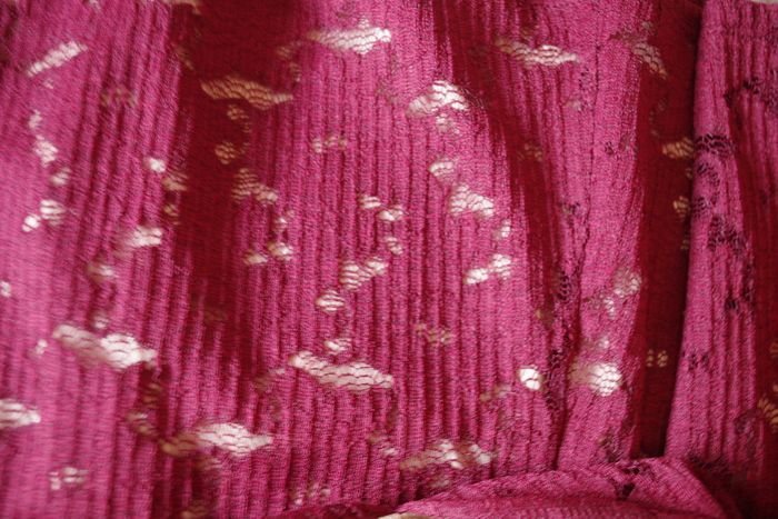 BCBG Max Azria Robe en dentelle TM – Bordeaux - photo numéro 8