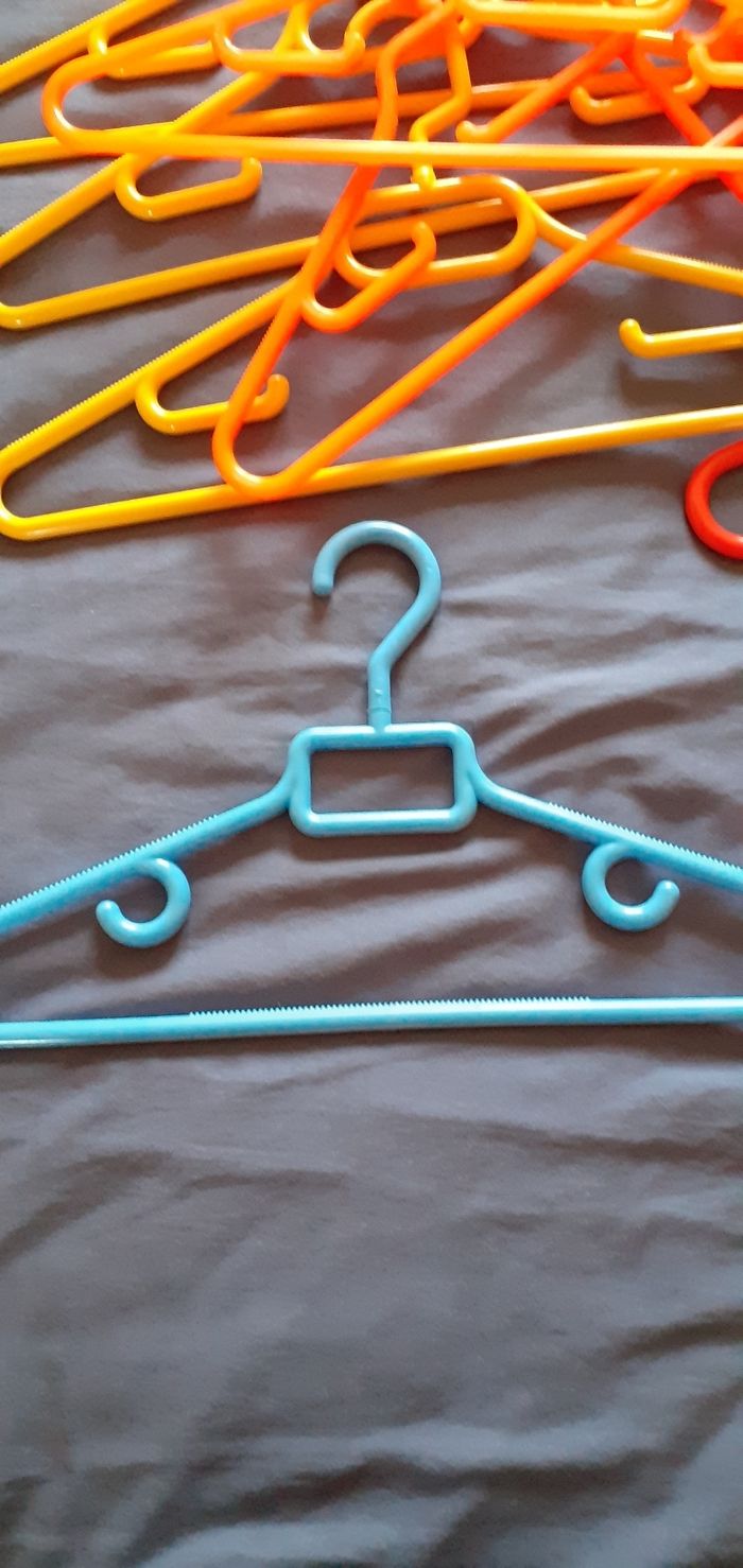 Lot de 10 cintres - photo numéro 4