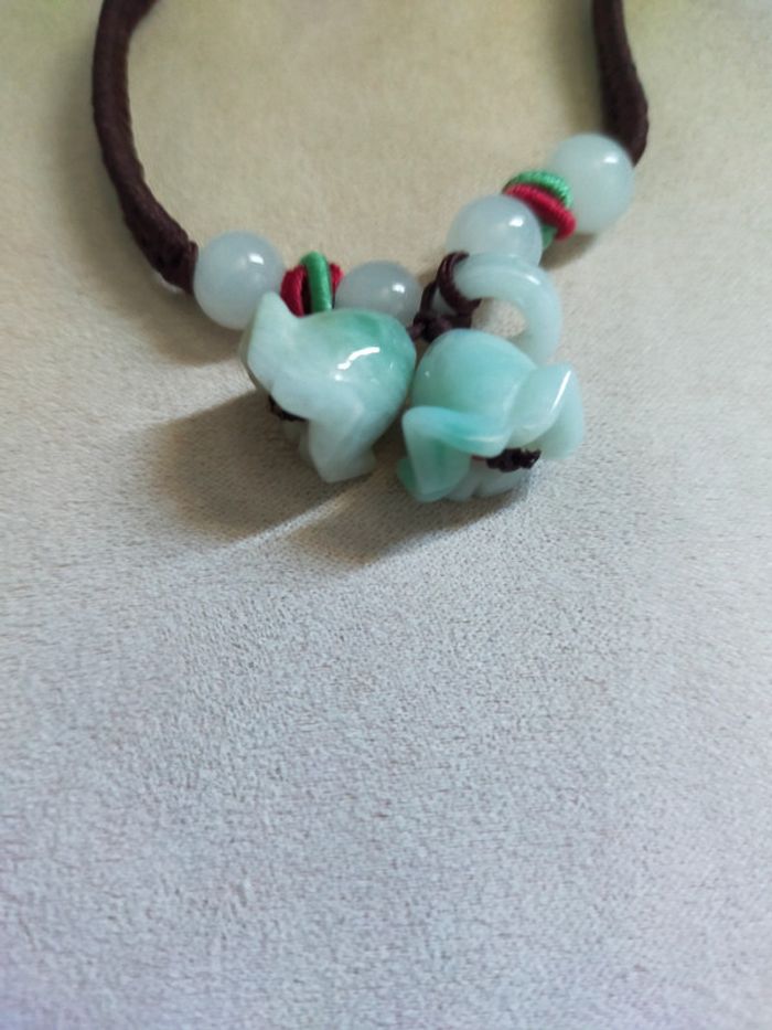 Bracelet réglable perles jade sculpté – Style ethnique artisanal