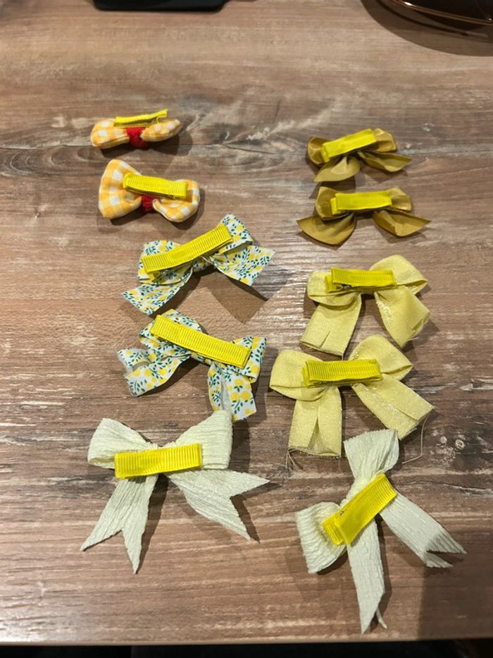 Lot de 10 pinces à cheveux jaune - photo numéro 2