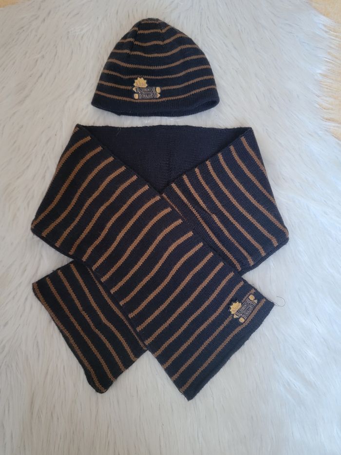 Écharpe et bonnet