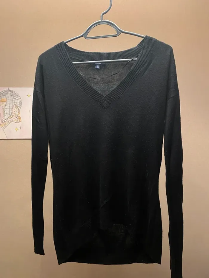 Pull col V noir kiabi taille XS