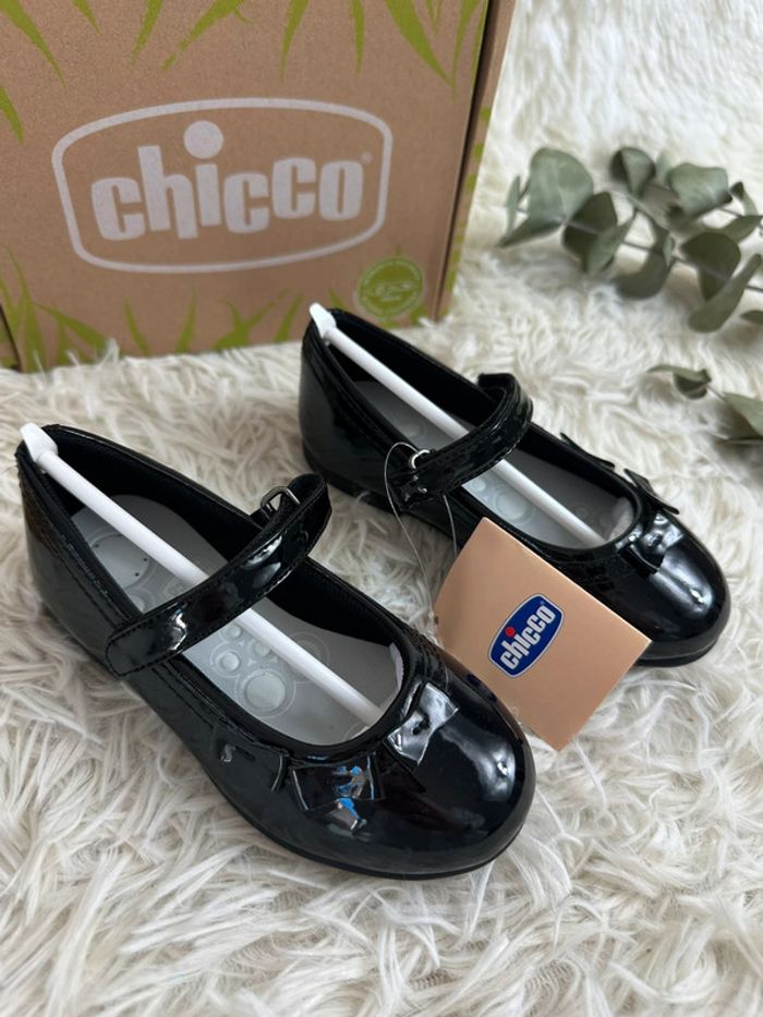 Paire de ballerines noires Chicco taille 25 - photo numéro 2