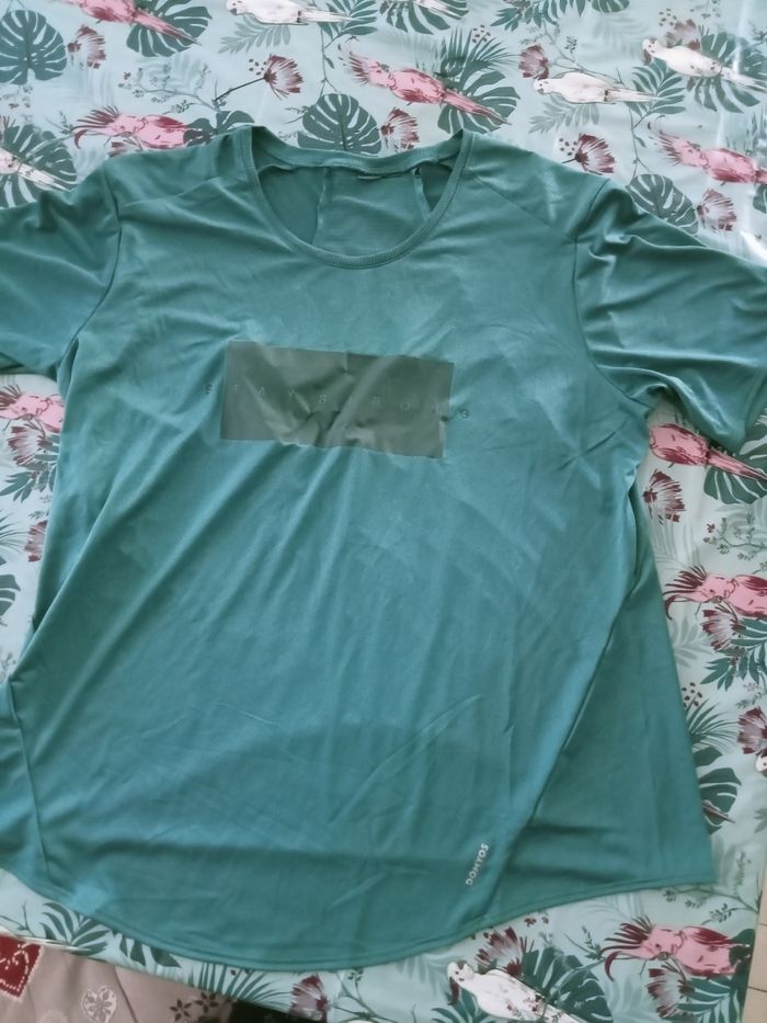 Tee-shirt taille 16ans  Decathlon