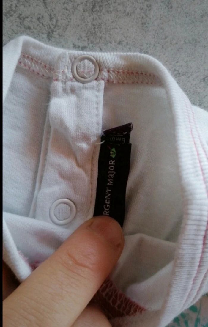 T shirt 6 mois - photo numéro 2