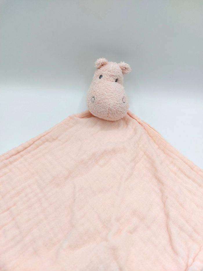 Doudou plat lange hippopotame rose Susie NATTOU feuille tissu - photo numéro 2