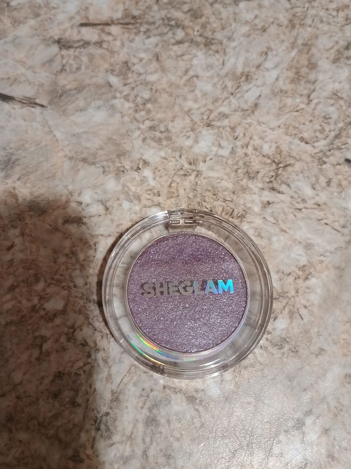 Fard à paupières pailleté mauve, violet