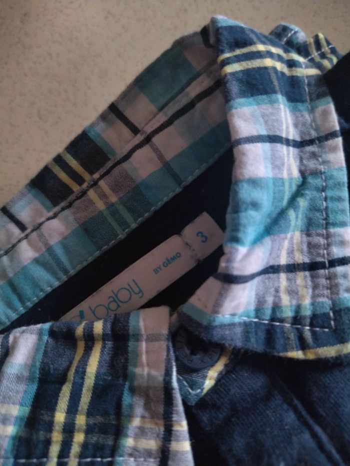 Lot de 4 chemises manches longues. Taille 2/3 ans Très bon état - photo numéro 4