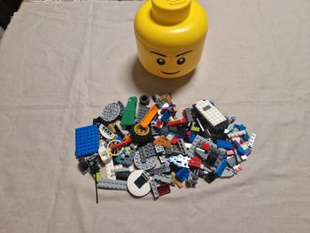 Tête de rangement lego + 300g lego vrac