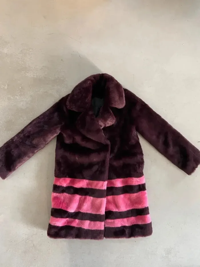 Superbe manteau imitation fourrure - photo numéro 2