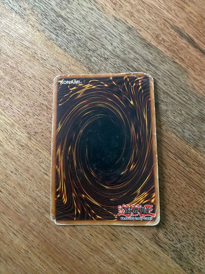 Carte Yu-Gi-Oh! Esprit de poussière des ténèbres SD2-FR004 1996 - photo numéro 2