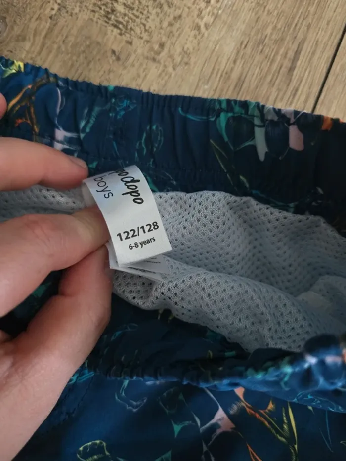 Short de bain 8 ans - photo numéro 2