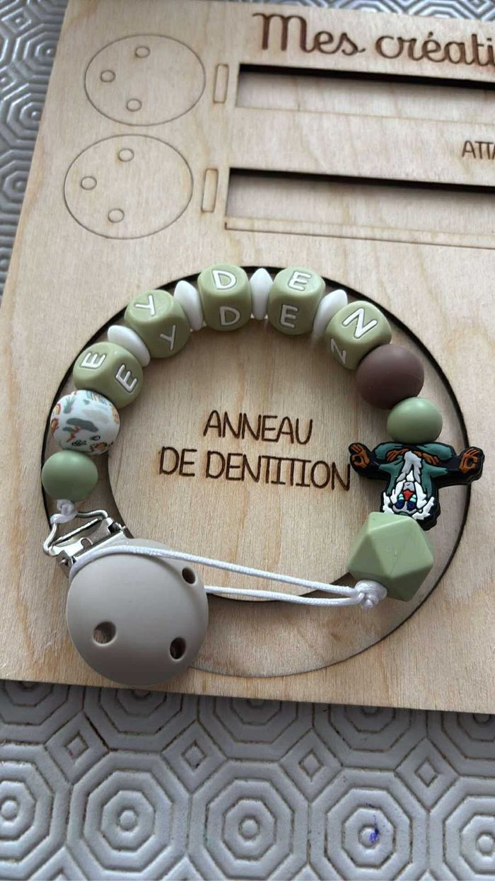 attache tétine - photo numéro 2