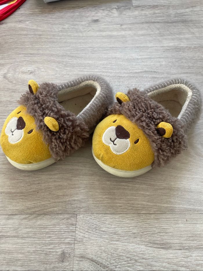 Chaussons enfant T22/23 - photo numéro 2