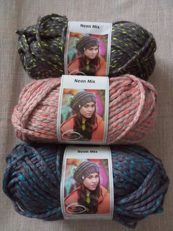 Lot de 3 Pelotes (Néon Mix) 150g "Schachenmayr" - Neuves