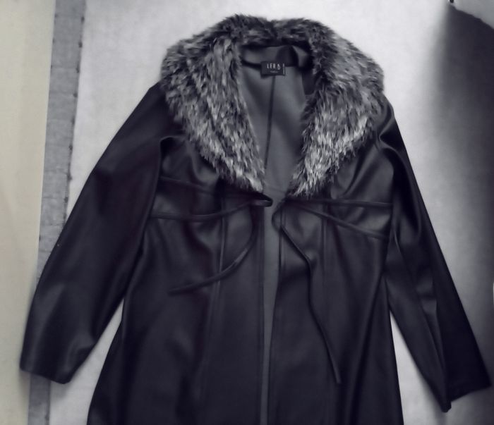 🌺 magnifique manteau neuf en cuir synthétique avec col fourrure 20 eur taille 38/40🌺 - photo numéro 5