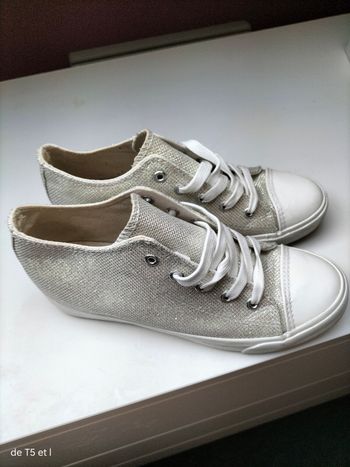 Basket blanc cassé effet pailletés taille 40