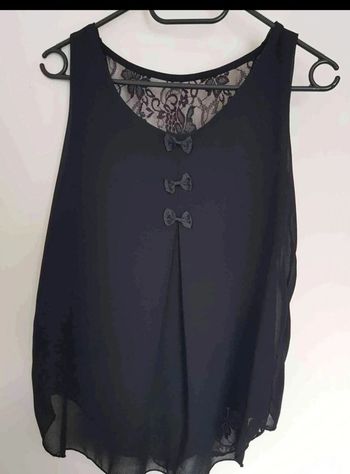 Haut  dentelle taille  38  40