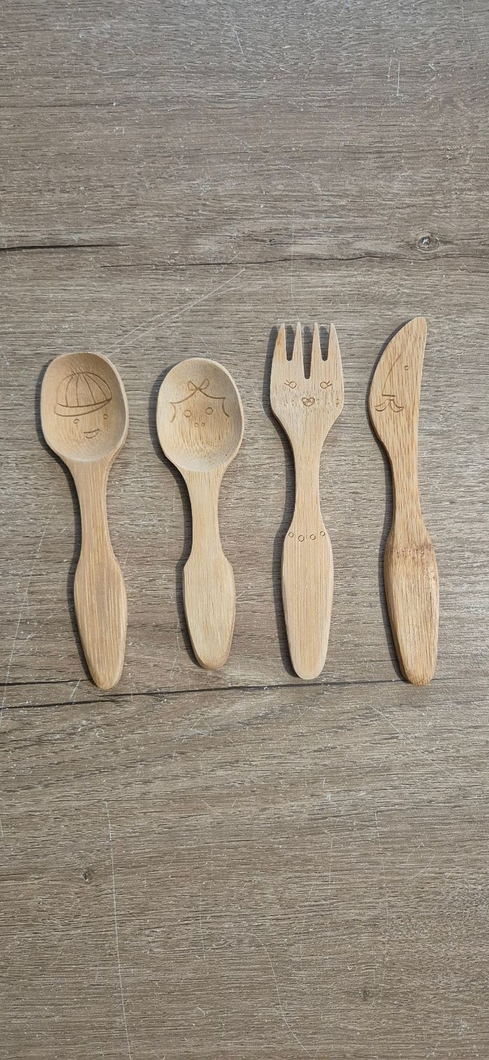 Lot couverts bébé en bois