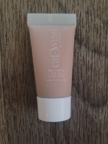 Fluide teinté Glowish by Hudabeauty