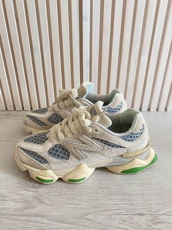 New Balance NB 9060 taille 40