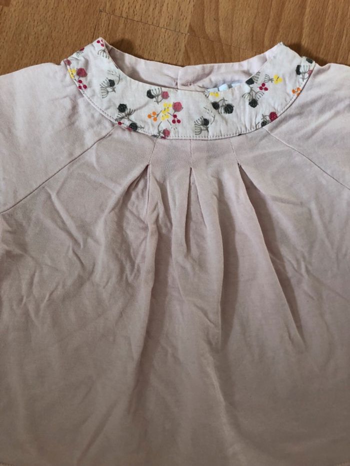 Beau T-shirt rose clair ML Obaïbi T. 12 mois fille TBE - photo numéro 3