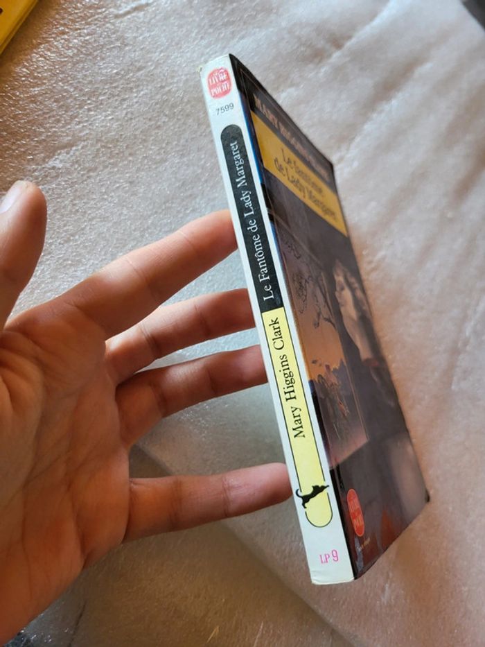 Livre de poche - photo numéro 2