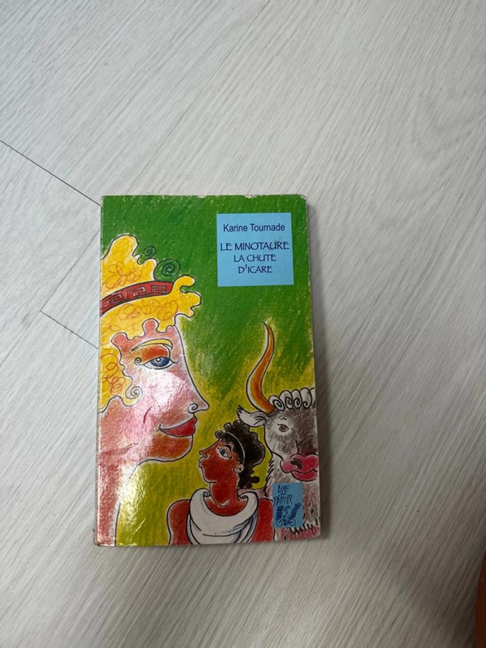Livre le Minotaure, la chute d’Icare lire, c’est parti
