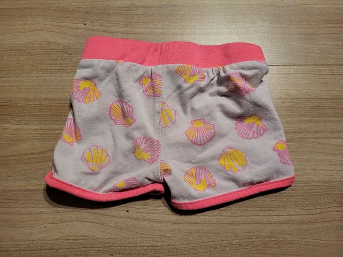 Short taille 12 mois (74 cm) - photo numéro 2