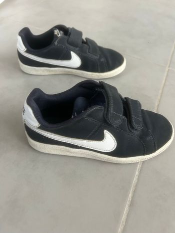 Baskets Nike pointure 29,5 bon état