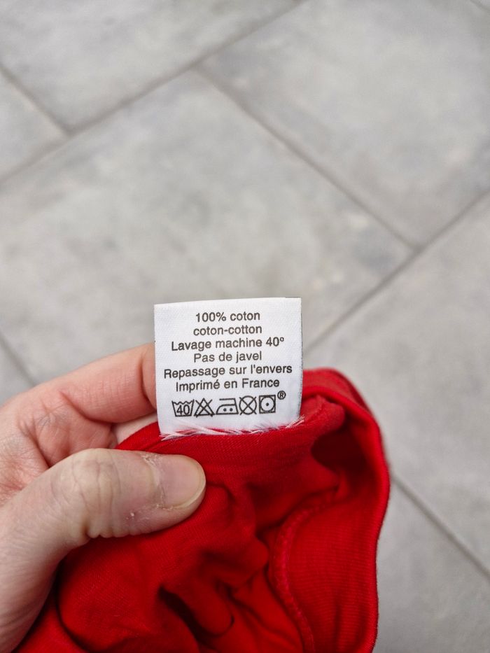 T-shirt rouge Futuroscope taille M - photo numéro 5