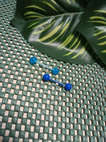 🔸Lots de 2 piercings langue avec barre en plastique chirurgical, Neuf.🔸