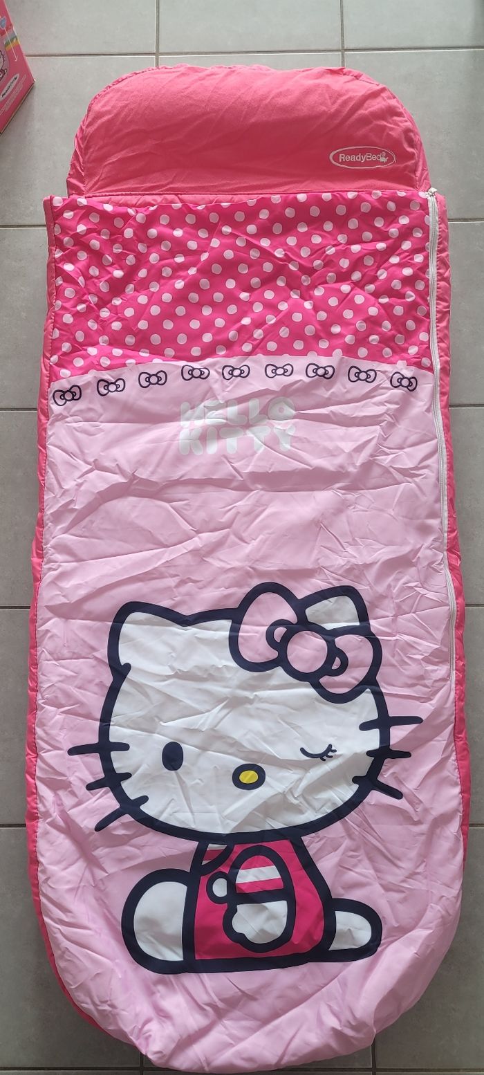 Sac de couchage avec matelas gonflable Hello Kitty