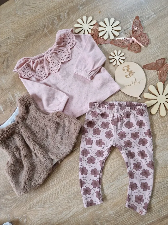 Ensemble t-shirt gilet et legging rose et marron kiabi bébé fille 3mois