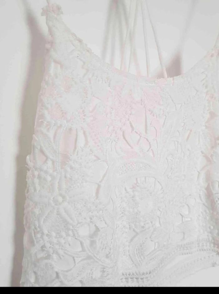 Croc  top  dentelle  taille 38 - photo numéro 2