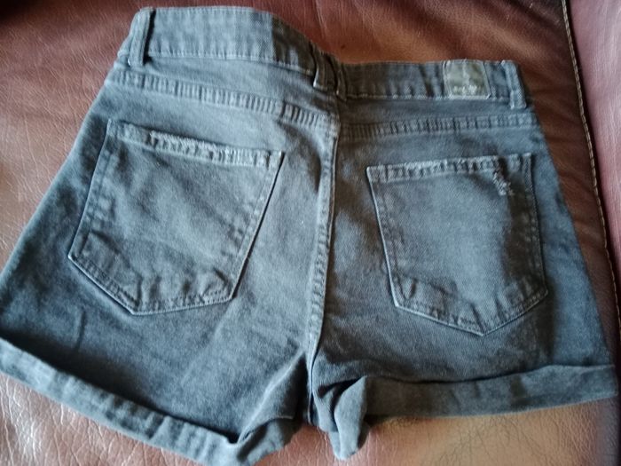 Short noir taille 38 - photo numéro 2
