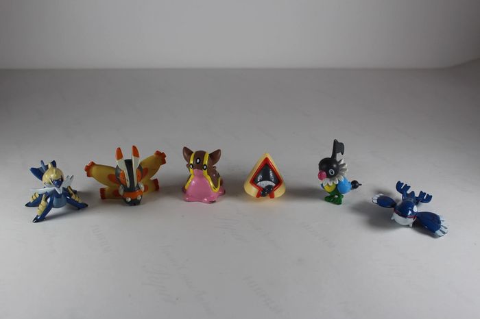 Nintendo Pokemon 6 figurines Pijako