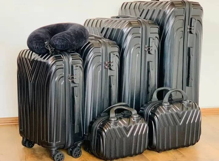 Ensemble de 7 sacs de voyage et valises de voyage - photo numéro 3