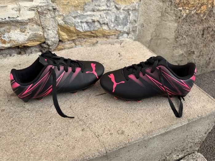 Crampons Puma pointure 30 - photo numéro 3